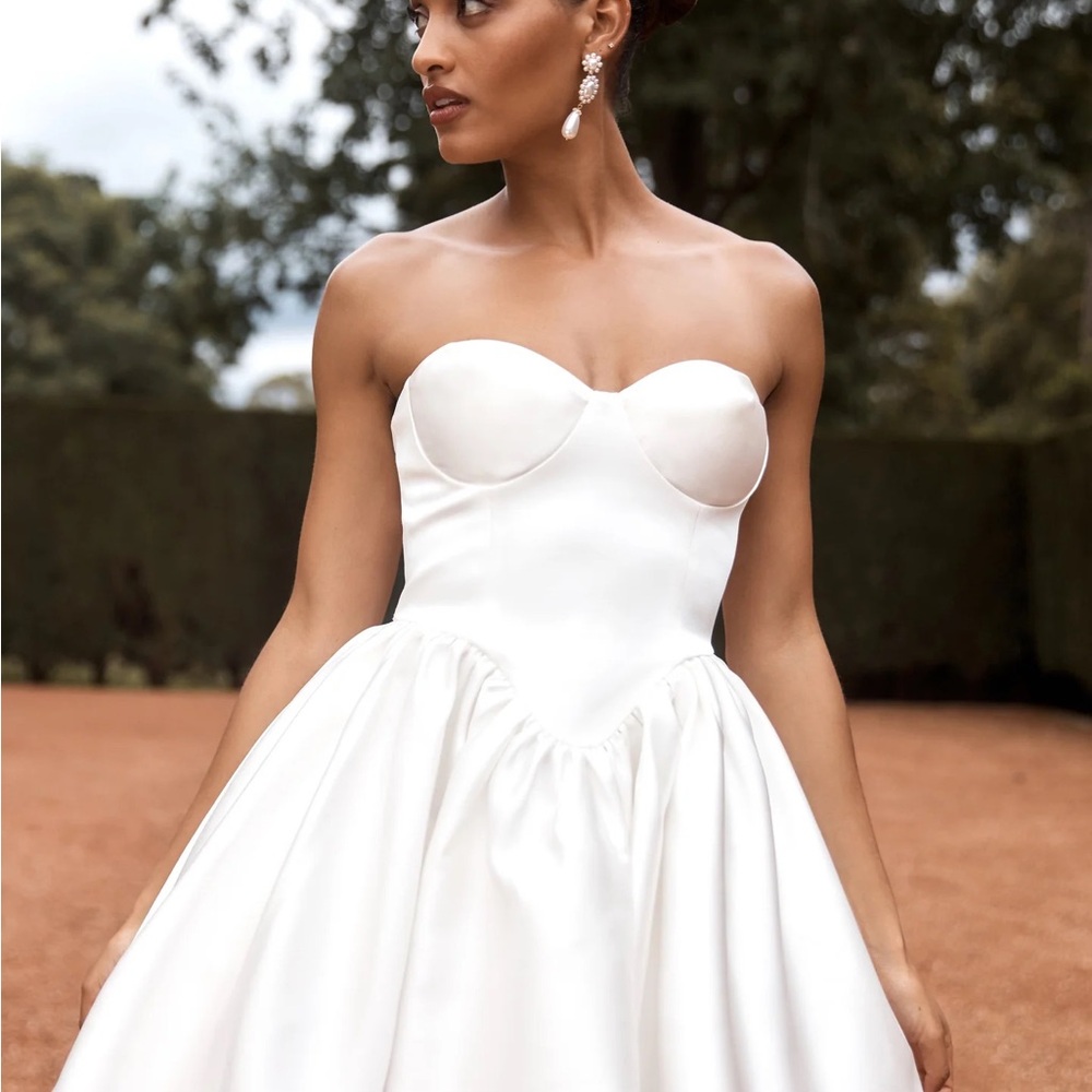 Meshki White Hollie Structured Mini Dress - Brand New With Tags